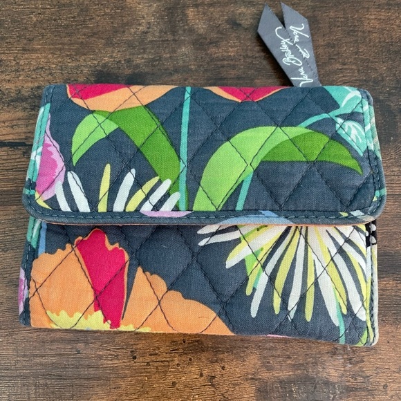 Vera Bradley Floral Quilted Women's Wallet - Picture 2 of 4